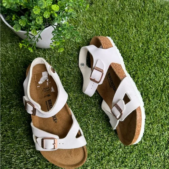 Birkenstock white Rio Kids White Sandals size 33 Us 2 brand new