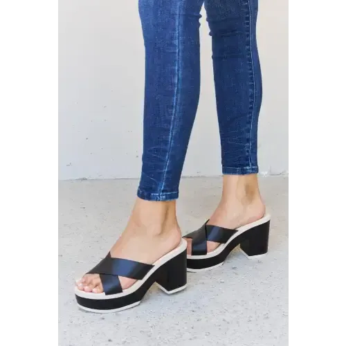 Cherish Contrast Platform Sandals for Stylish Summer Moments