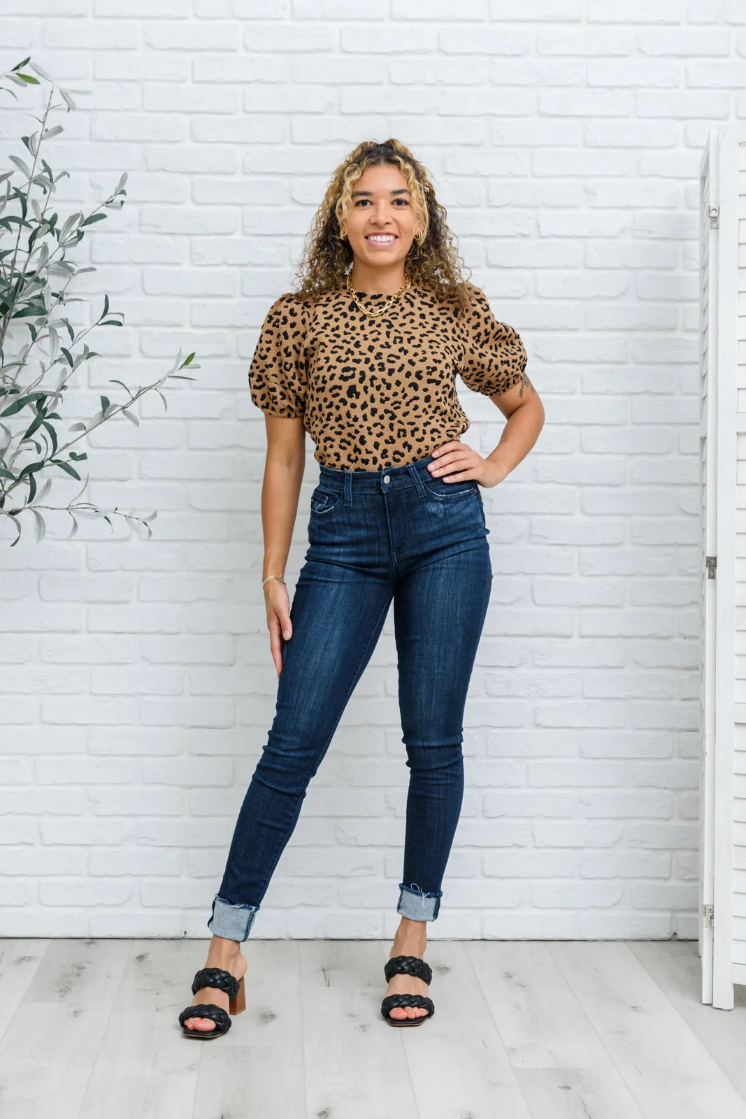 JUDY BLUE Maeve Mid-Rise Dark Wash Cuffed Skinny