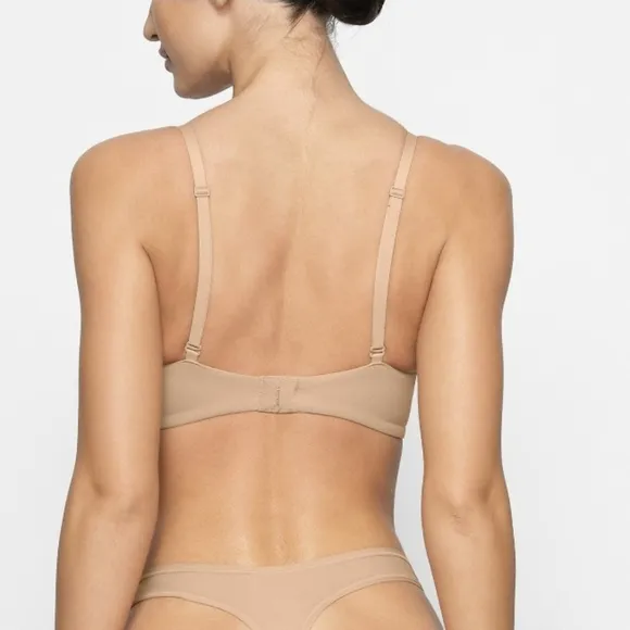 SKIMS Fits Everybody Unlined Demi Bra Size:34D Onyx