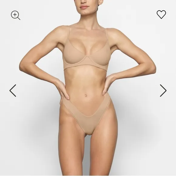 SKIMS Fits Everybody Unlined Demi Bra Size:34D Onyx