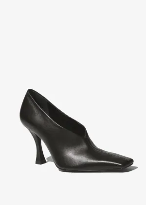 Trap Pumps (Black)